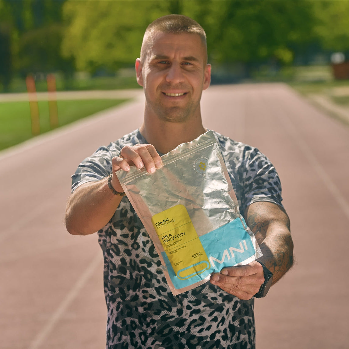 Pea Protein - biegacz z roslinnym bialkiem po treningu | Omni Running